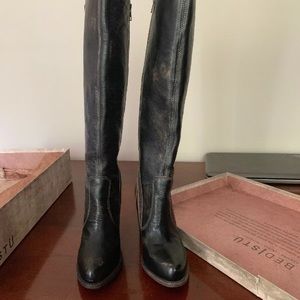 Bed Stu Trigger boots in Cobbler series